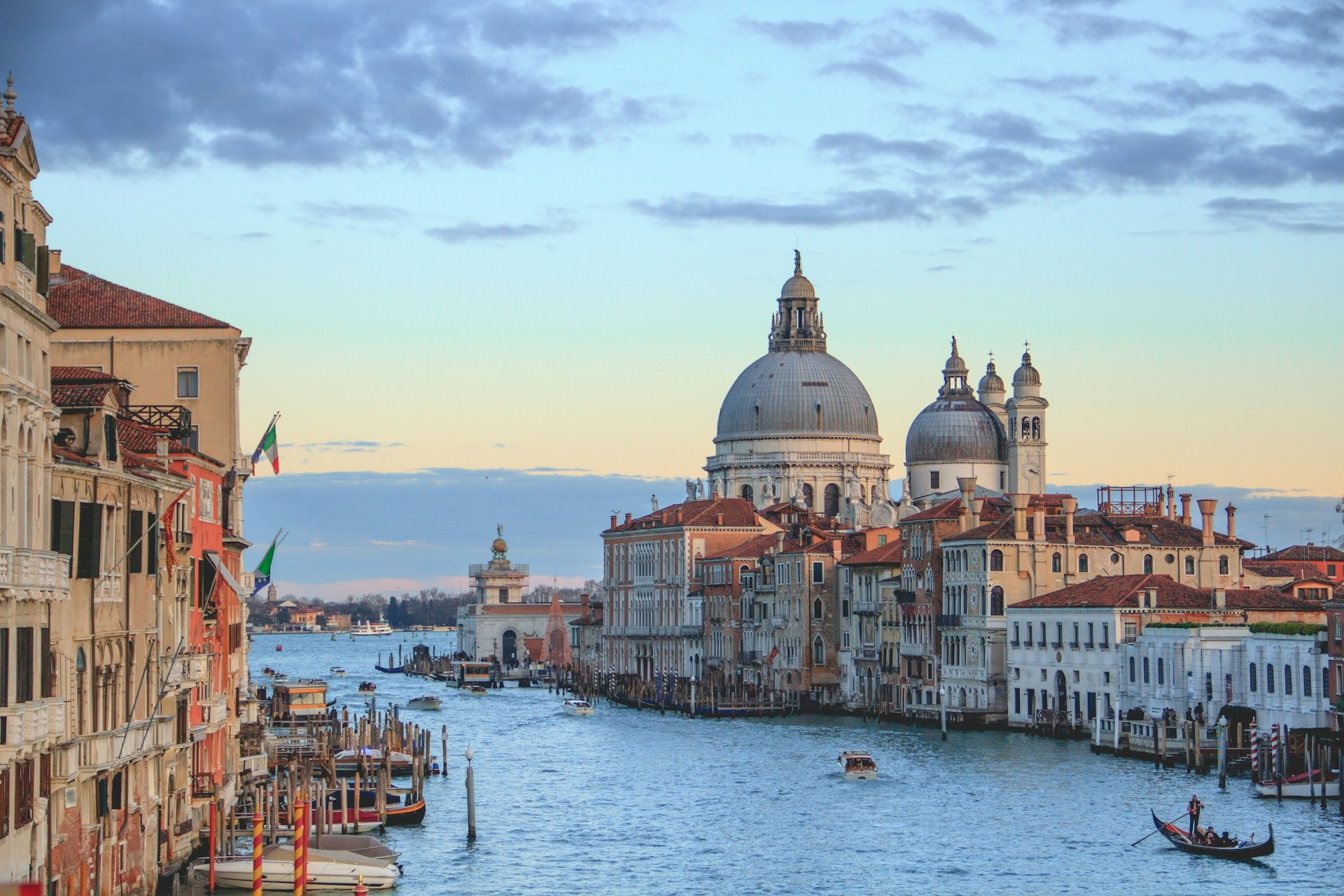 Hotel La Fenice 3* - ПОЧИВКА ВЪВ ВЕНЕЦИЯ - МАГИЯТА НА СЕВЕРНА ИТАЛИЯ - 7 нощувки - полет от София